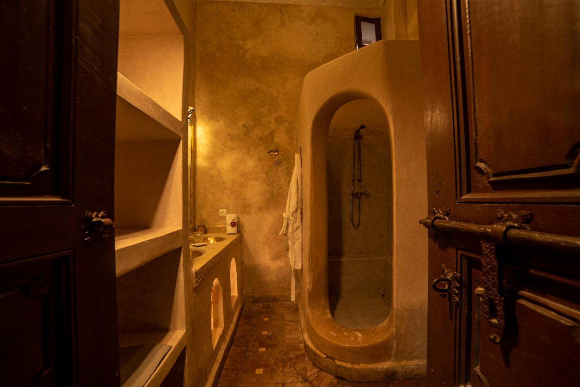 Riad Le Jardin De Lea, Suites & Spa Marrakesh Bagian luar foto